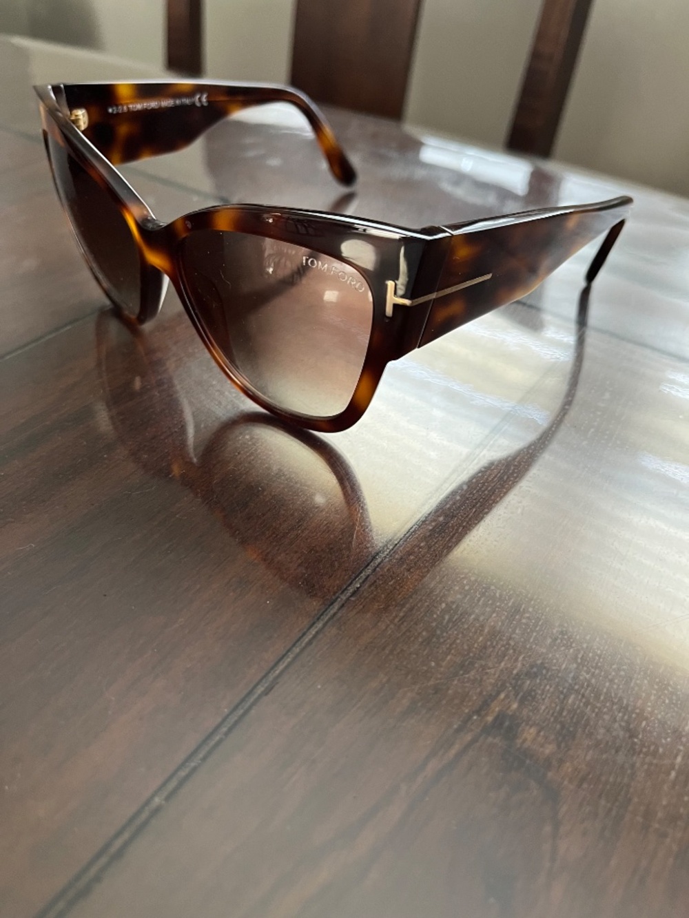 Tom Ford Women’s Sunglasses - Picture 2 of 8